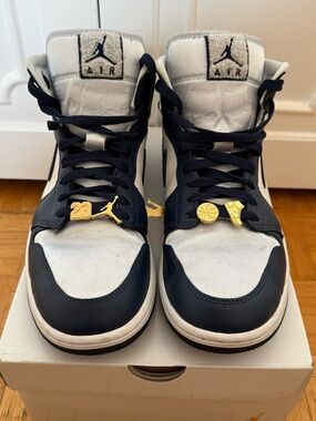 Nike Air Jordan 1 Mid